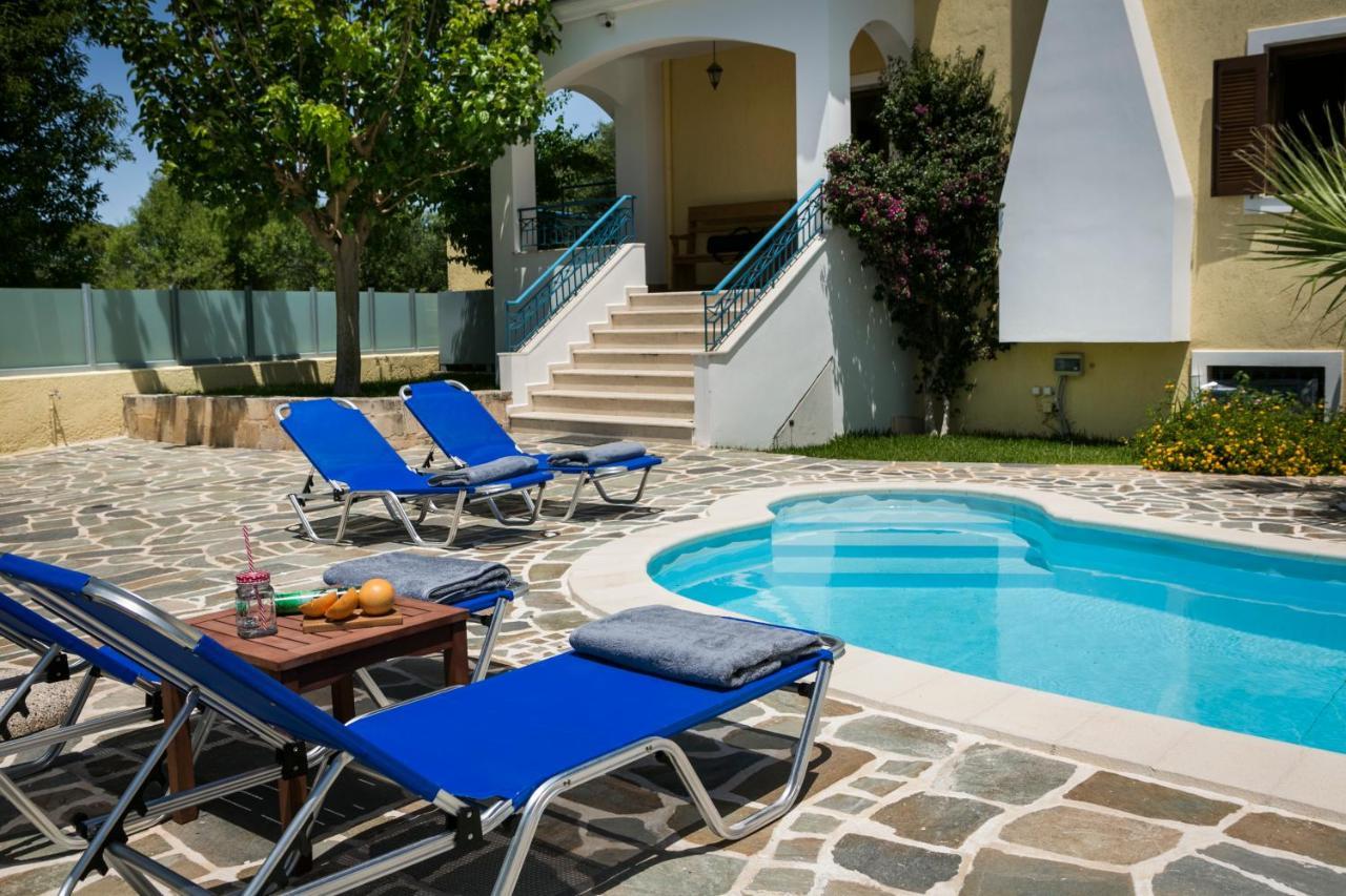 Villa Cara Metaxáta エクステリア 写真