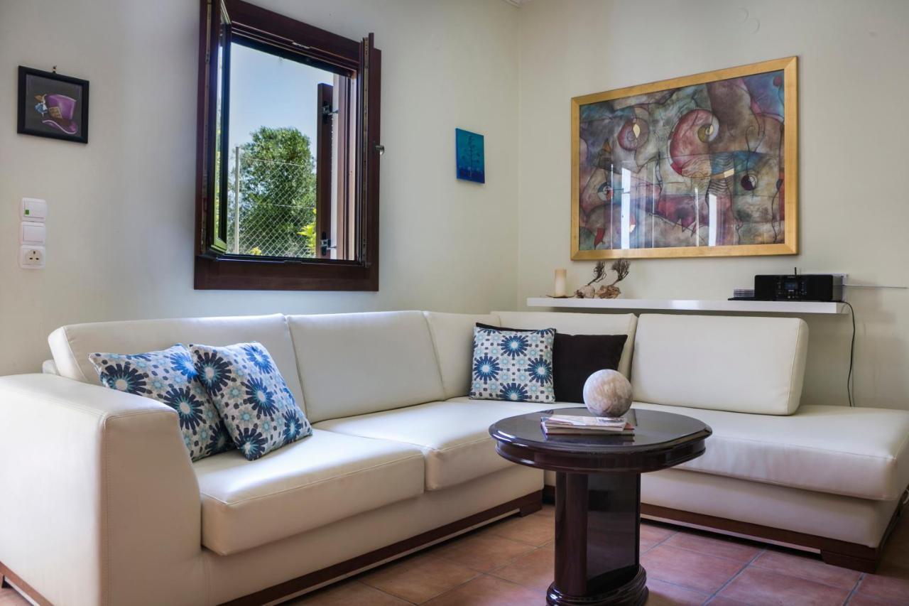 Villa Cara Metaxáta エクステリア 写真