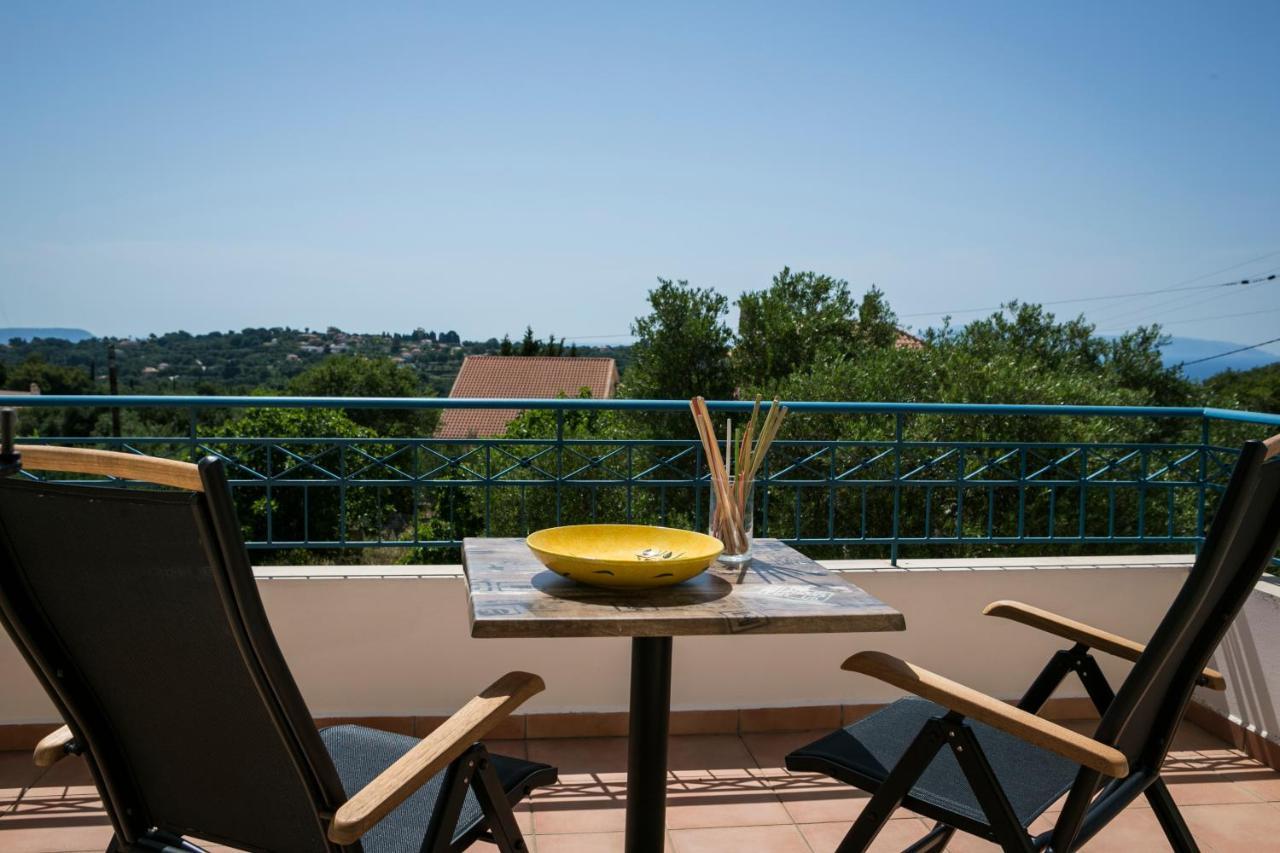 Villa Cara Metaxáta エクステリア 写真